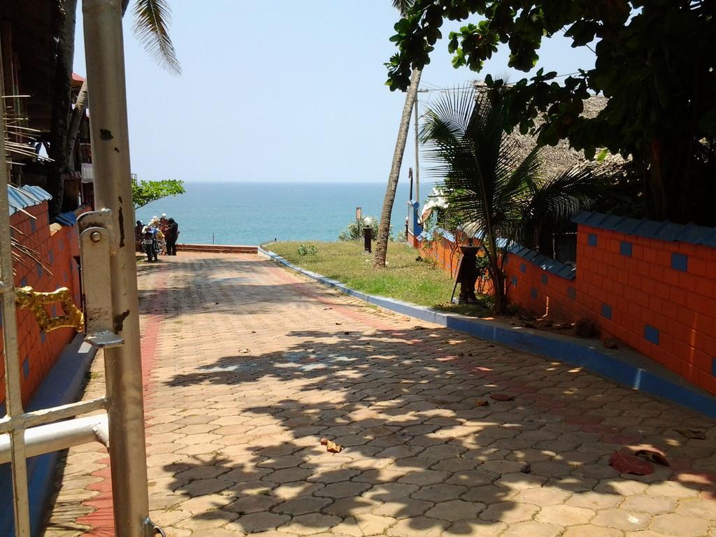 Hôtel La Mirban à Varkala Extérieur photo